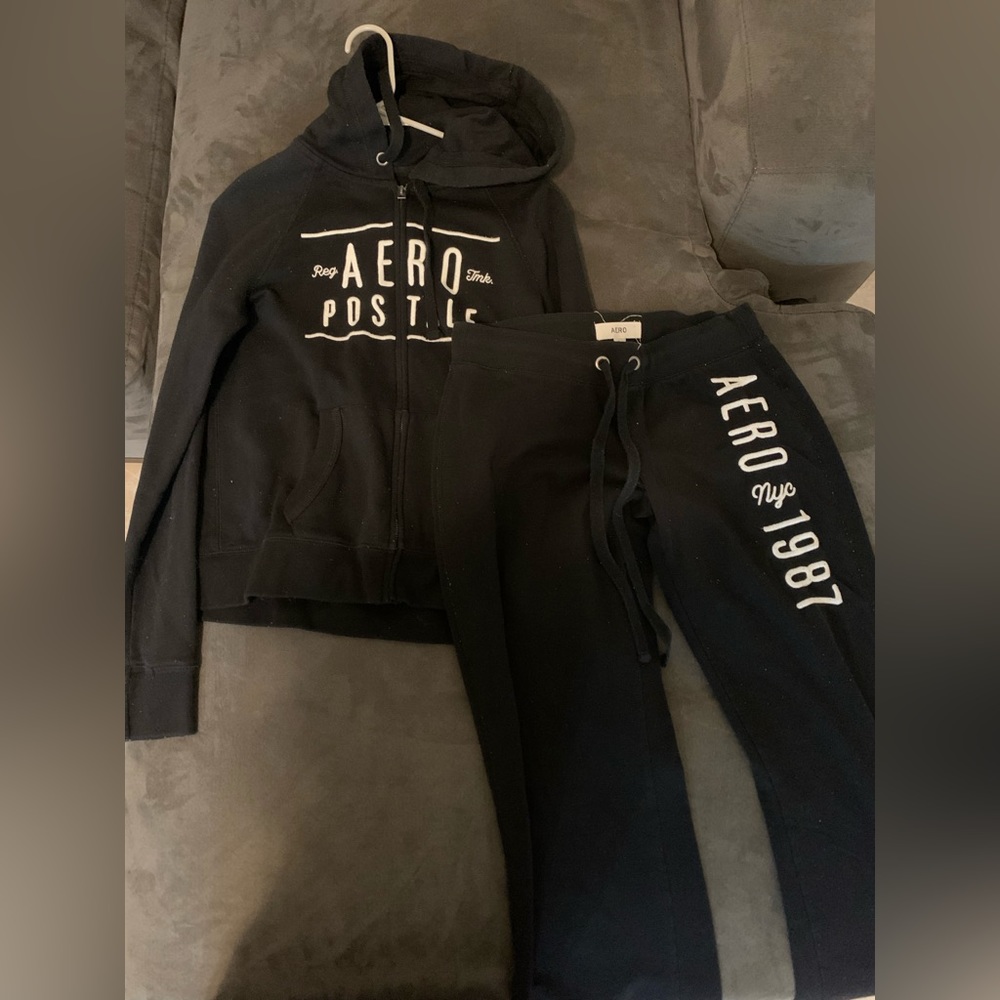 Aeropostale Jacket and Sweats Set-Black